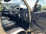 パワーウィンドウです!運転席でラクラク操作!元気なお子様やワンちゃんのイタズラも防いでいただけますよ。