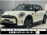 クーパー3ドア 人気カラーのペッパーホワイト入庫いたしました。