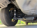 お車を安心してお乗りいただく為には、足回りの定期点検が欠かせません。サービスサポート(有償保証)では無料点検もご提供しており、安心のカーライフをお過ごしいただけるサポート体制が整っています。