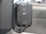 ETC車載器付きです。高速道路の料金所もスムーズに通過できます。