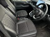 ヴォクシー 1.8 ハイブリッド S-Z E-Four 4WD ワンオーナー