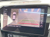 ●ガイドライン付きバックカメラ:不安な駐車もこれで安心!ガイドライン付きなので狭い箇所での駐車もラクラクです!
