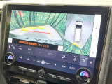 【パノラミックビューモニター】専用のカメラにより、上から見下ろしたような視点で360度クルマの周囲を確認することができます☆死角部分も確認しやすく、狭い場所での切り返しや駐車もスムーズに行えます。