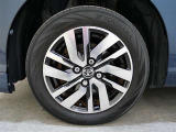 タイヤサイズは165/65R14です。新品ノーマルタイヤを装着してお渡しいたします。