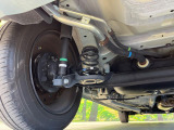 お車を安心してお乗りいただく為には、足回りの定期点検が欠かせません。サービスサポート(有償保証)では無料点検もご提供しており、安心のカーライフをお過ごしいただけるサポート体制が整っています。