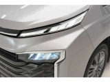 LEDヘッドライトです。デザイン性がよくとても明るいので、夜間の走行や悪天候でも安心です。しかも長寿命!