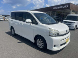 ヴォクシー 2.0 X 4WD 