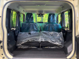 普段のお買い物や通勤、送迎等に十分な荷室スペースを確保しております。セカンドシートを倒すと、大きな荷物の積載も可能です♪