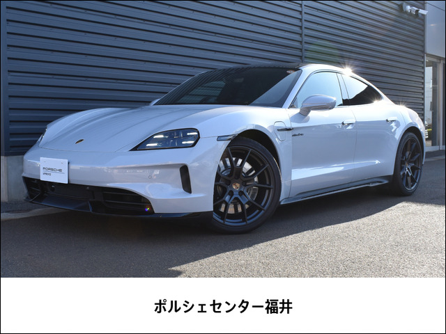 タイカン GTS 4+1シート 4WD 