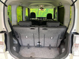 普段のお買い物や通勤、送迎等に十分な荷室スペースを確保しております。セカンドシートを倒すと、大きな荷物の積載も可能です♪