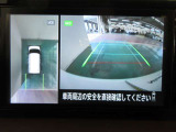 アラウンドビューモニターで車庫入れも空から見ている様に駐車できラクラクです。