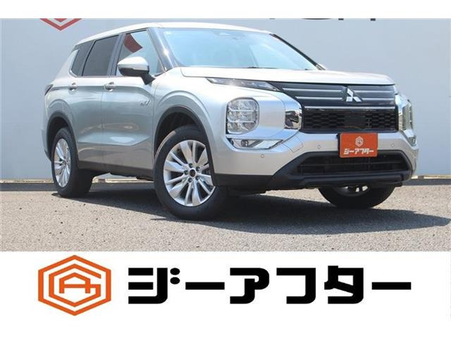 アウトランダー PHEV 2.4 M 4WD 登録未使用車 YAMAHAプレミアムサウンド