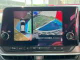 『アラウンドビューモニター』はスムーズな駐車と安全確認をサポートします。