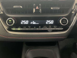 オートエアコンなので車内で快適に過ごせます。