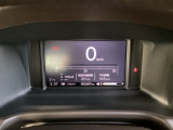 マルチインフォメーション・ディスプレイでは、燃費や車速、ホンダセンシング機能の注意表示など表示され、快適な運転に。