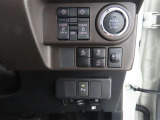 両側電動のスライドドアで楽々スムース!運転席からも開閉の操作もできます♪キーのスイッチひとつで自動開閉できる便利な機能もついてます♪