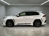 ご購入して頂いた車両は、ご納車前に、しっかり点検・整備してからの、ご納車になります。点検箇所は、エンジンオイル交換・ワイパーゴム・ブレーキ点検・調整・その他を確認のうえ、ご納車いたします。