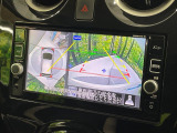【アラウンドビューモニター】専用のカメラにより、上から見下ろしたような視点で360度クルマの周囲を確認することができます☆死角部分も確認しやすく、狭い場所での切り返しや駐車もスムーズに行えます。