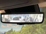 【デジタルインナーミラー】後席の大きな荷物や同乗者で後方が確認しづらい時でも安心!カメラが撮影した車両後方の映像をルームミラー内に表示。クリアな視界で状況の確認が可能です!