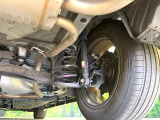 お車を安心してお乗りいただく為には、足回りの定期点検が欠かせません。サービスサポート(有償保証)では無料点検もご提供しており、安心のカーライフをお過ごしいただけるサポート体制が整っています。