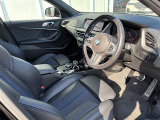 ◆LIBERALAは、輸入車選びの新たなスタイルを提案するインポート・セレクト・ブランドです。オーナー様となる方がクルマから直接感じる感性を第一にした、最良の一台との出会いをコーディネートいたします。