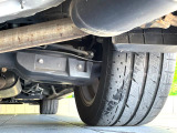 お車を安心してお乗りいただく為には、足回りの定期点検が欠かせません。サービスサポート(有償保証)では無料点検もご提供しており、安心のカーライフをお過ごしいただけるサポート体制が整っています。
