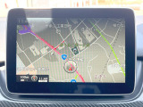 ●ベンツ純正ナビ:一体感のあるナビは、高級感ある車内を演出してくれます。Bluetooth再生などオーディオ機能も充実しておりますので、運転もより楽しめます♪