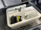 【パンク修理キット】スペアタイヤの代わりにパンク修理キットが備え付けられております