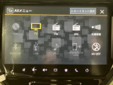 【9インチナビ】TV CD/DVD再生やBluetoothオーディオなど多彩なメディアに対応したメモリーナビを装備しています。
