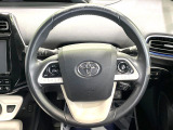 【純正革巻きステアリング】上質な革を使用することで、手にしっかり馴染みとても運転しやすいハンドルです♪