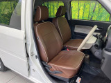運転席シート廻りは使用感も少なく、良好な状態となっています。丁寧に使われていたことがよくわかりますね。