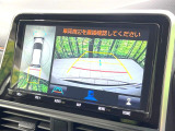 【パノラミックビューモニター】専用のカメラにより、上から見下ろしたような視点で360度クルマの周囲を確認することができます☆死角部分も確認しやすく、狭い場所での切り返しや駐車もスムーズに行えます。