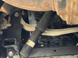 お車を安心してお乗りいただく為には、足回りの定期点検が欠かせません。サービスサポート(有償保証)では無料点検もご提供しており、安心のカーライフをお過ごしいただけるサポート体制が整っています。