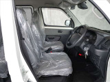 写真では伝えきれないので、車両状態につきましてはお気軽にお問い合わせ下さい