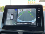 アラウンドビューモニターは、まるで上空から見たような映像で駐車をサポート!苦手な駐車も心強いですね!