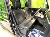 運転席シート廻りは使用感も少なく、良好な状態となっています。丁寧に使われていたことがよくわかりますね。