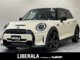 ◆LIBERALAは、輸入車選びの新たなスタイルを提案するインポート・セレクト・ブランドです。オーナー様となる方がクルマから直接感じる感性を第一にした、最良の一台との出会いをコーディネートいたします。