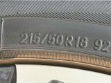 タイヤサイズは【215/50R18】