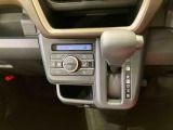 納車前にはプロのメカニックが、各部の点検を行います。ディーラーにしか出来ない品質、そしてサービスできっと満足していただけると思います!