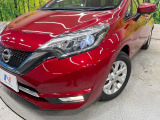 【シーケンシャルターンランプ付きLEDヘッドライト】人気の『流れるウィンカー』付きのLEDヘッドライトを装備♪高級感はもちろん、点灯時は存在感たっぷりで他車からも認識されやすく安心です。