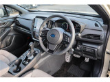 ハンドル周りもスッキリしていて運転しやすいです。