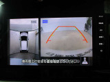 ■アラウンドビューモニター搭載。車体を4方向のカメラで「上から見下ろしたような映像」を映します。車庫入れが苦手な方も映像サポートでラクラク駐車できます。