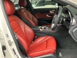 メルセデス・ベンツの定める厳しい基準をクリアしたお車のみをご案内させて頂きます。納車前整備はメーカー規定に基づき100項目以上にも及ぶ点検を熟練のメカニックによって行いご納車させて頂きます。