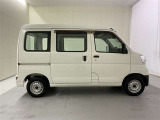 トヨタの高品質U-Car洗浄ブランド『まるごとクリーニング』実施済み!シートを取り外して徹底洗浄しています。
