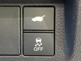 【パワーバックドア】スマートキーや運転席のボタンを押すだけでリアゲートが自動で開閉します!荷物を持っている時や、高い位置にあるバックドアを閉める際に便利な機能です♪