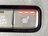【シートヒーター】寒い日に重宝するシートヒーター!エアコンより早く温まってくれるので寒がりの人も安心ですね♪エアコンの温風は乾燥するから苦手、という方にもをおすすめです。