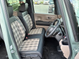 シートヒーター装備のフロントシートで長時間でも快適ドライブ!