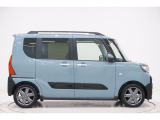県内13店舗にて常時500台以上ダイハツ車を展示中です。見て、触って、納得のいく一台をぜひ見つけてください。