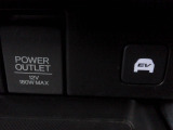 12V電源ソケットを設置しております。周辺機器の充電にご利用頂けます。