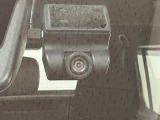 当店でご購入頂いた車両は全車車検整備又は法定12か月点検を行い、エンジンオイル・オイルフィルター・フロントワイパーゴム・バッテリーの交換を行っています、整備費用は本体に含まれてますので安心ですよ♪